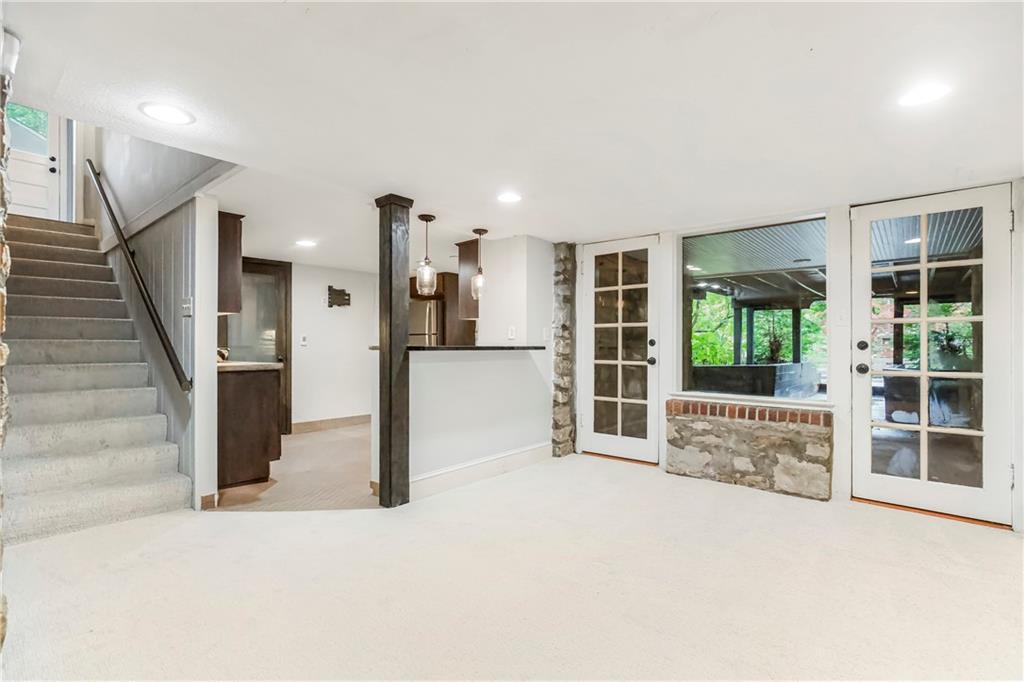 2527 W 90th Street