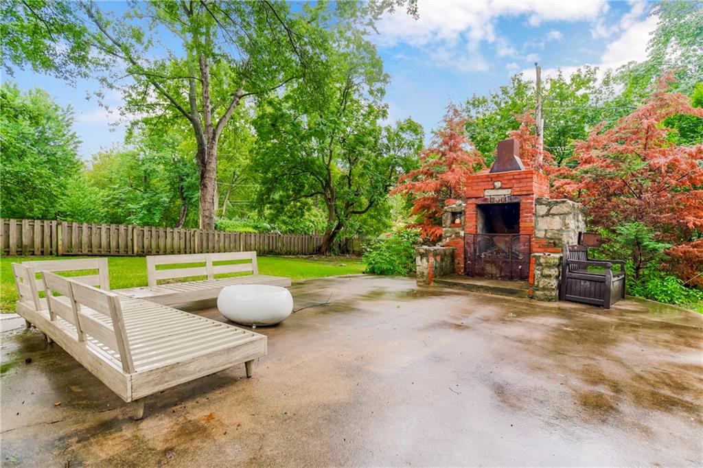 2527 W 90th Street