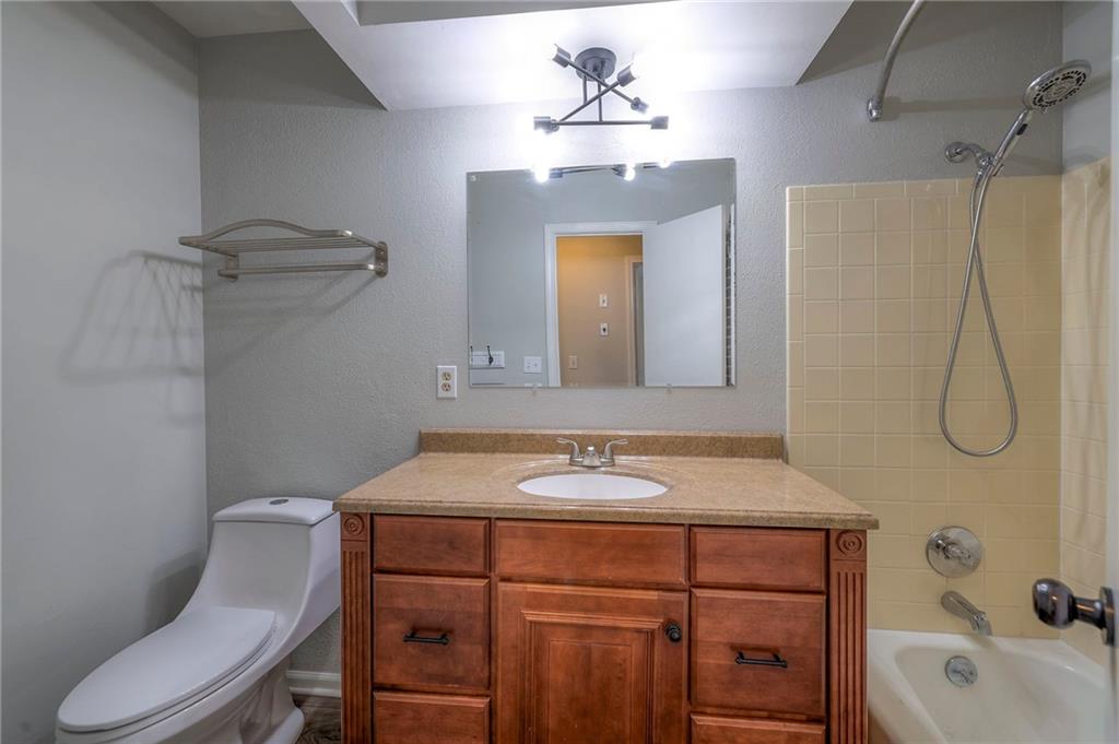 4065 SW Camelot Drive