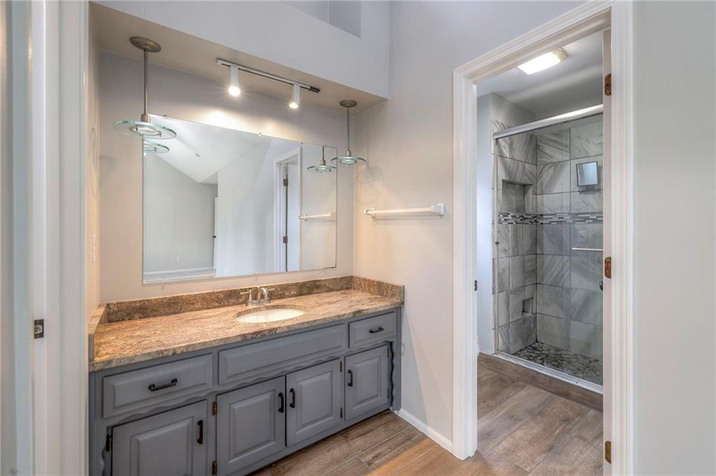 4065 SW Camelot Drive