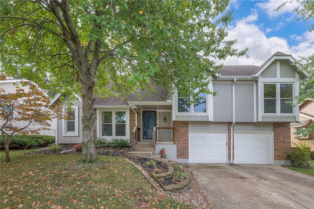 4065 SW Camelot Drive