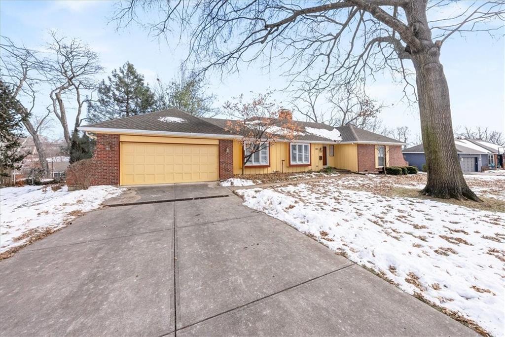 9825 Overbrook Court