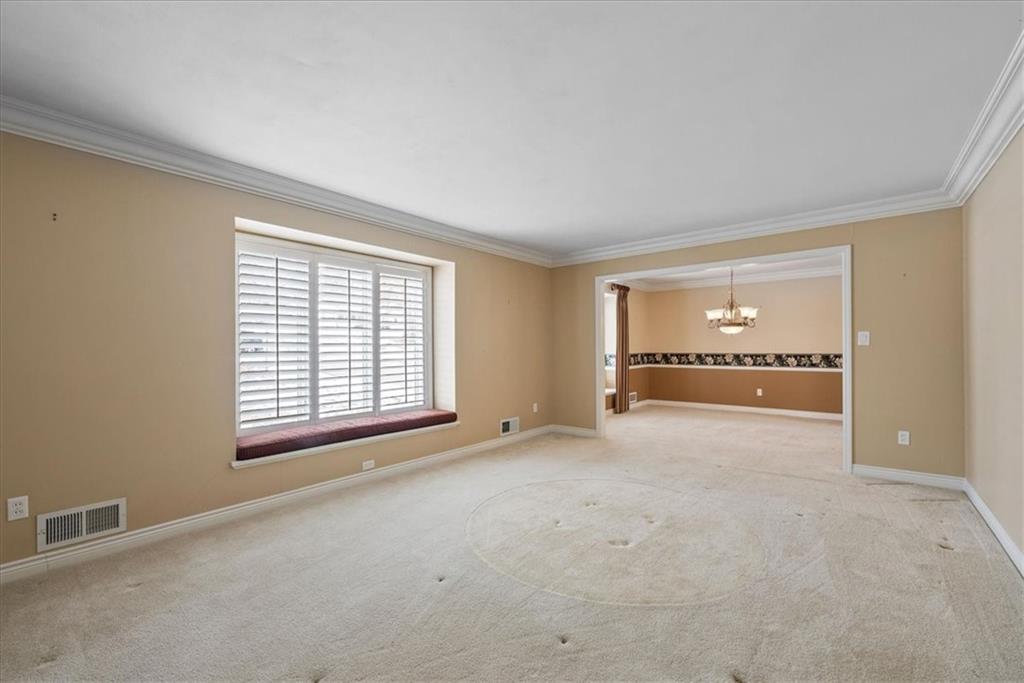 9825 Overbrook Court