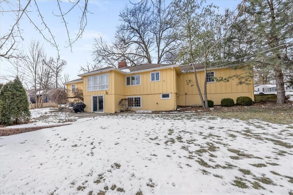 9825 Overbrook Court