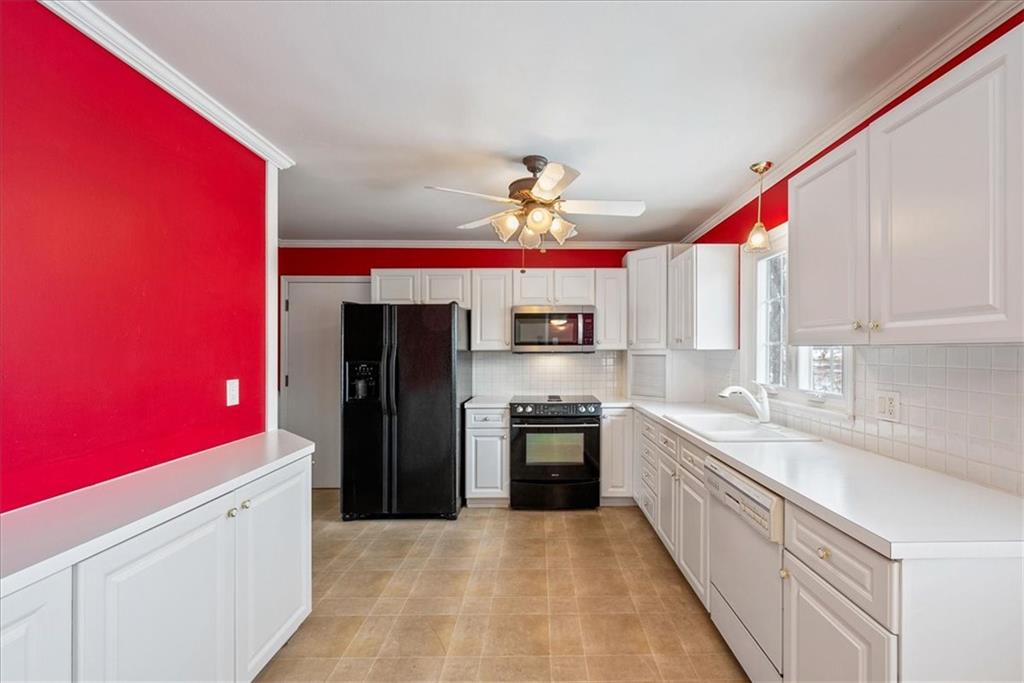 9825 Overbrook Court