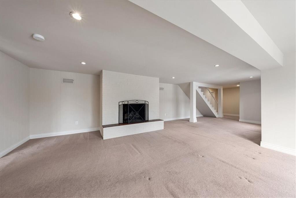 9825 Overbrook Court