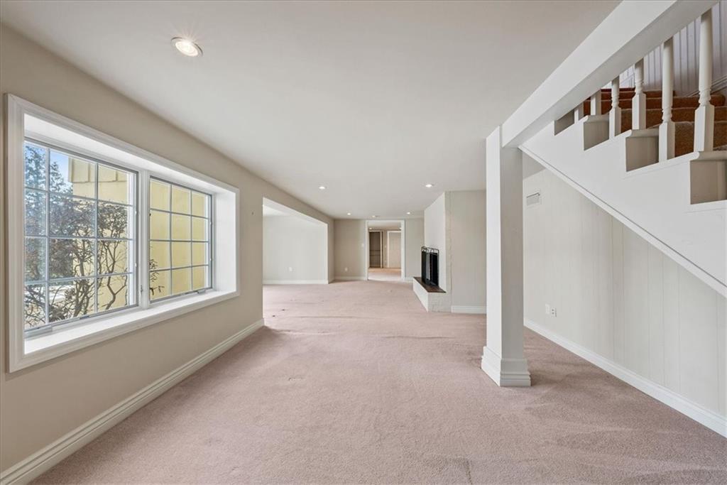 9825 Overbrook Court