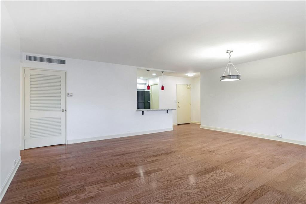 310 W 49th Street Unit: 703