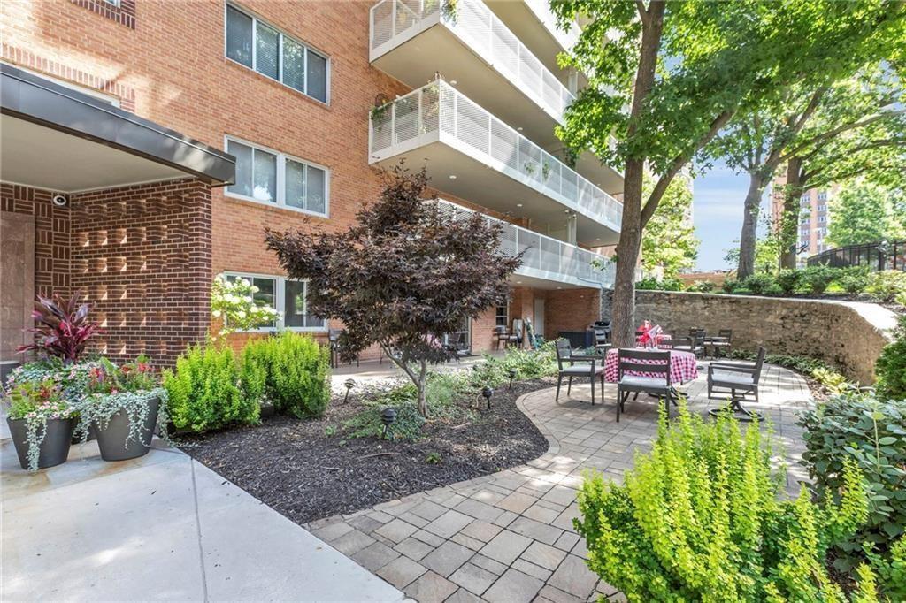 310 W 49th Street Unit: 703