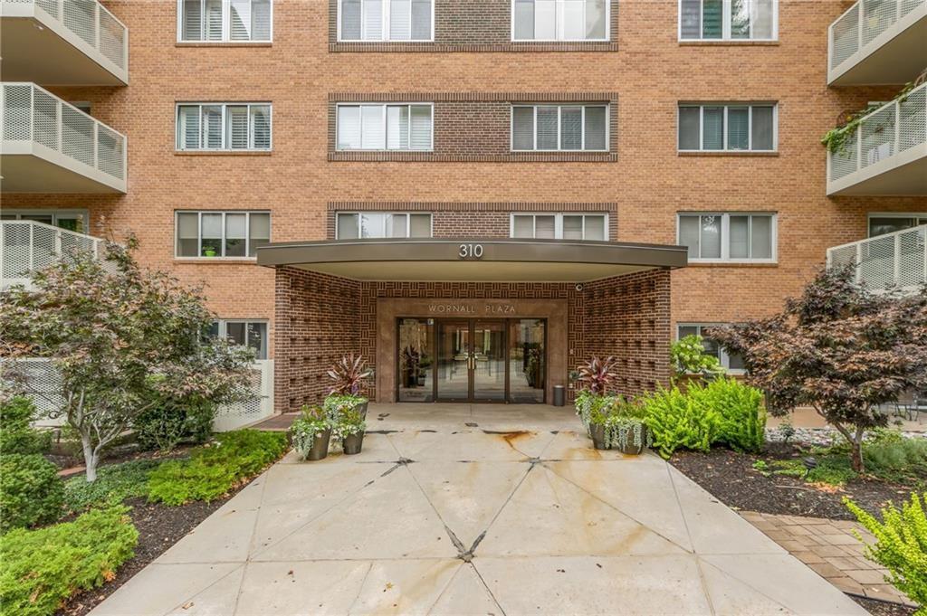 310 W 49th Street Unit: 703