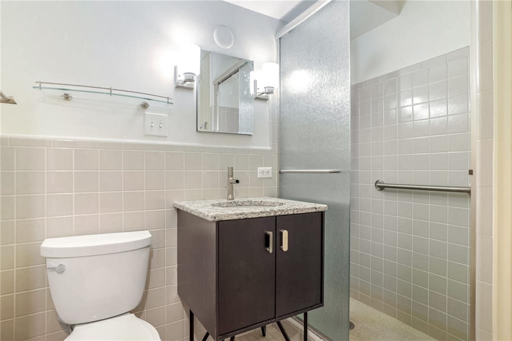 310 W 49th Street Unit: 703