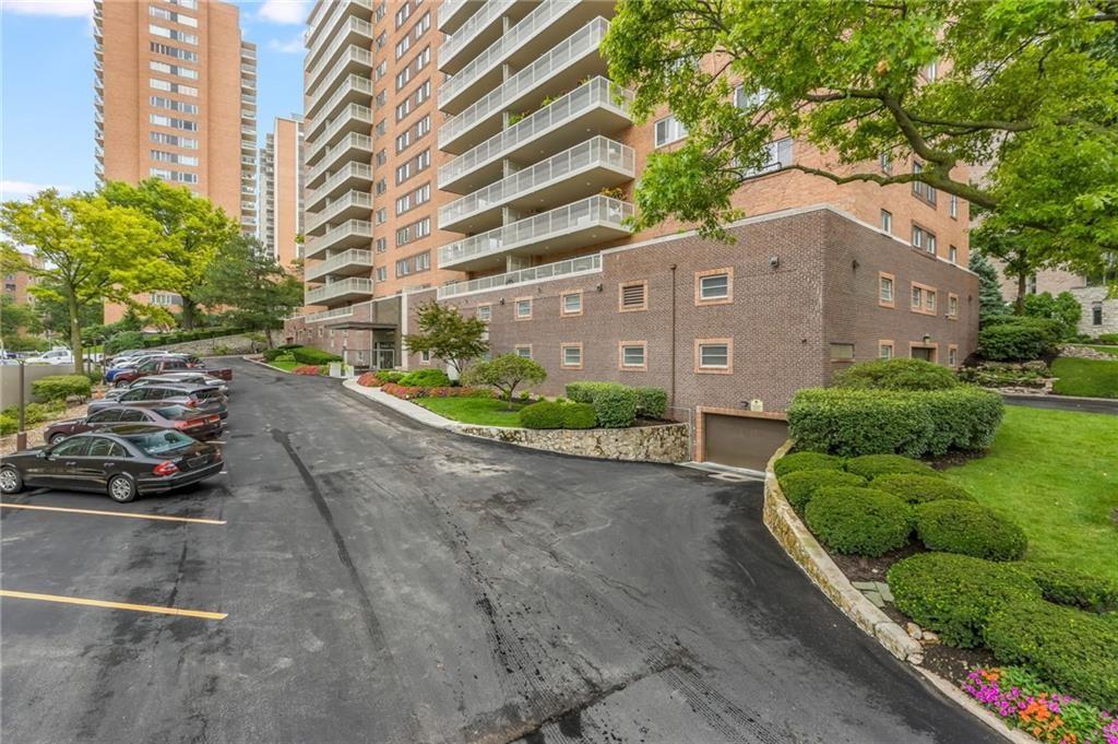 310 W 49th Street Unit: 703