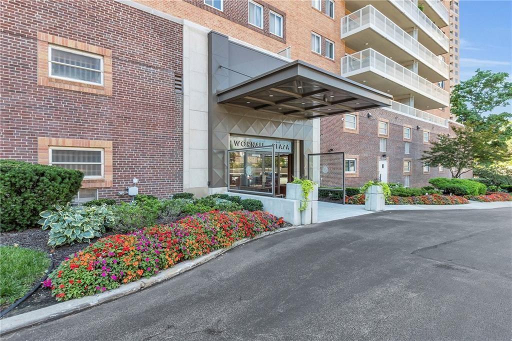 310 W 49th Street Unit: 703