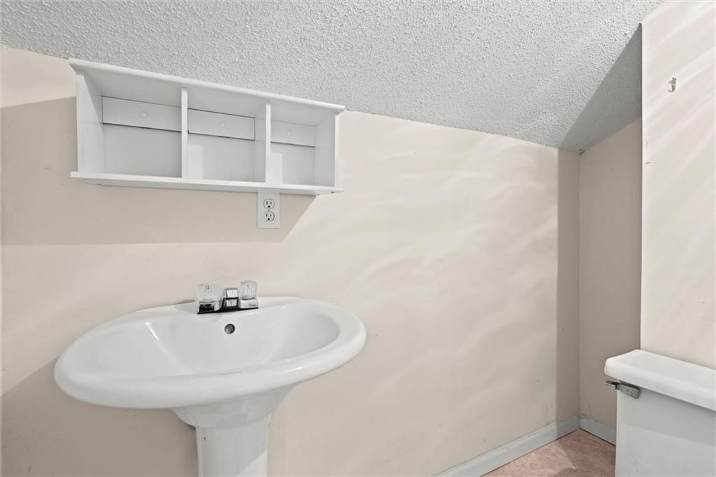 703 S Sycamore Street