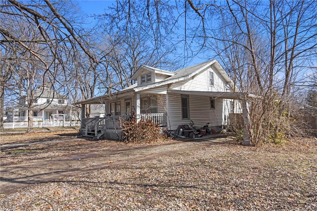 703 S Sycamore Street