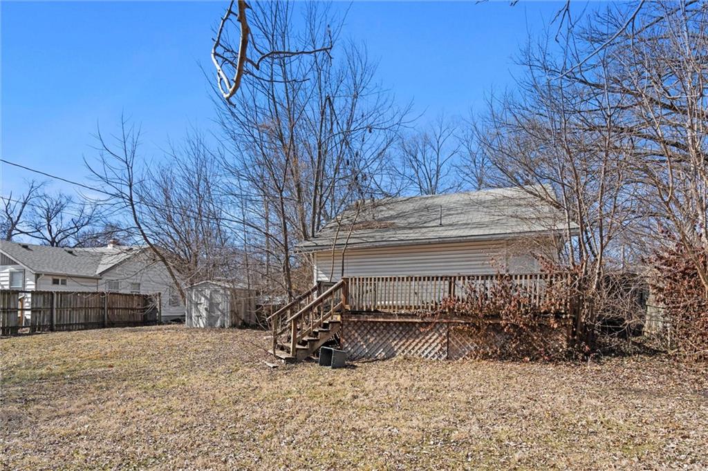 703 S Sycamore Street