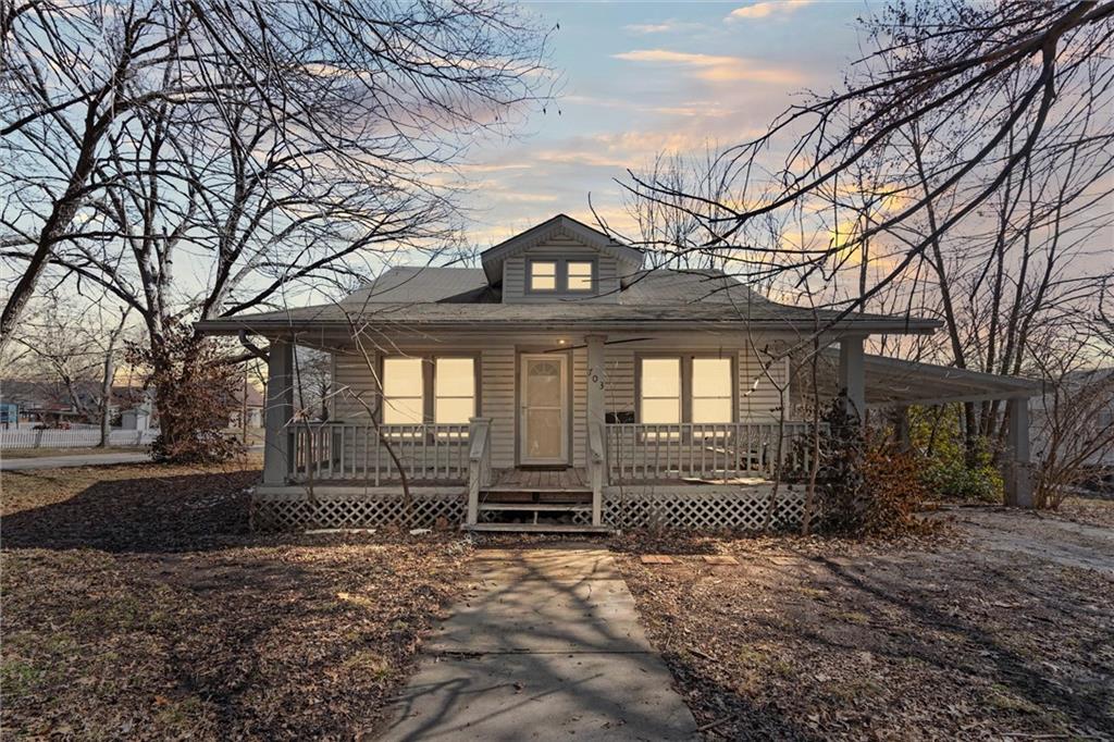 703 S Sycamore Street