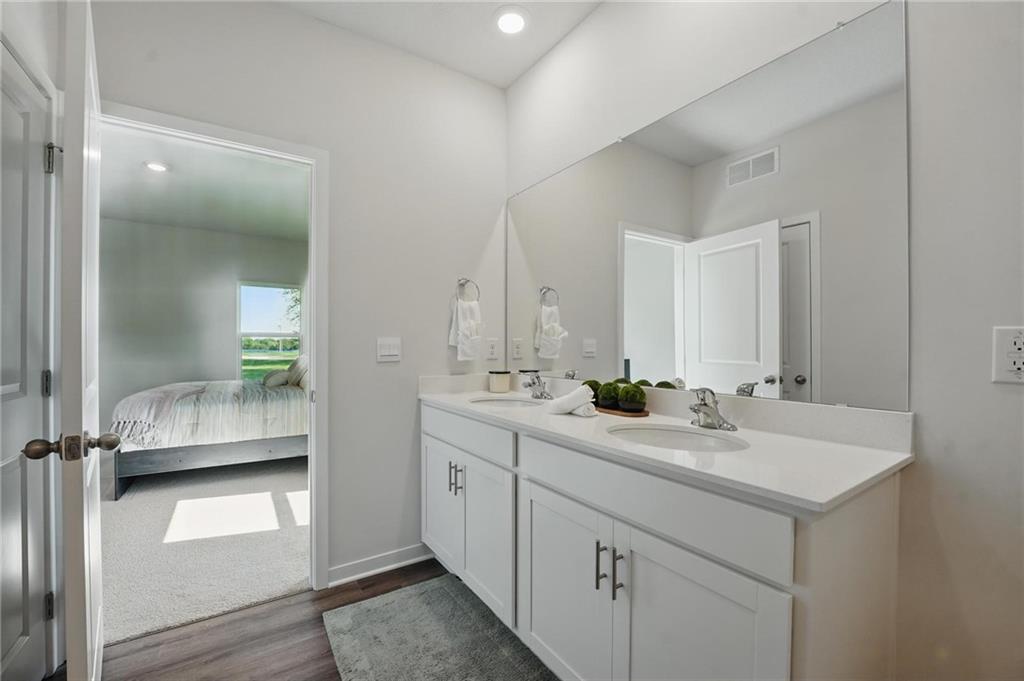 7802 NE 107th Terrace