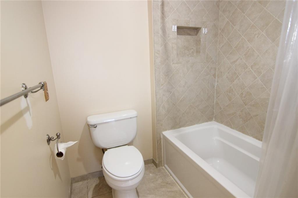 8854 W 193rd Terrace