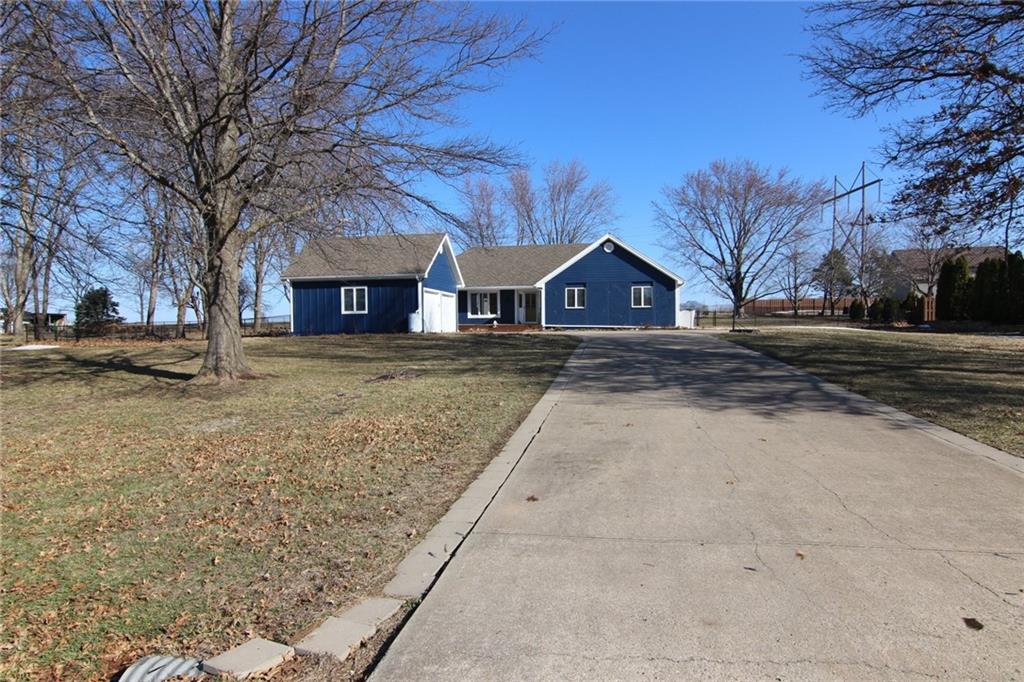 8854 W 193rd Terrace