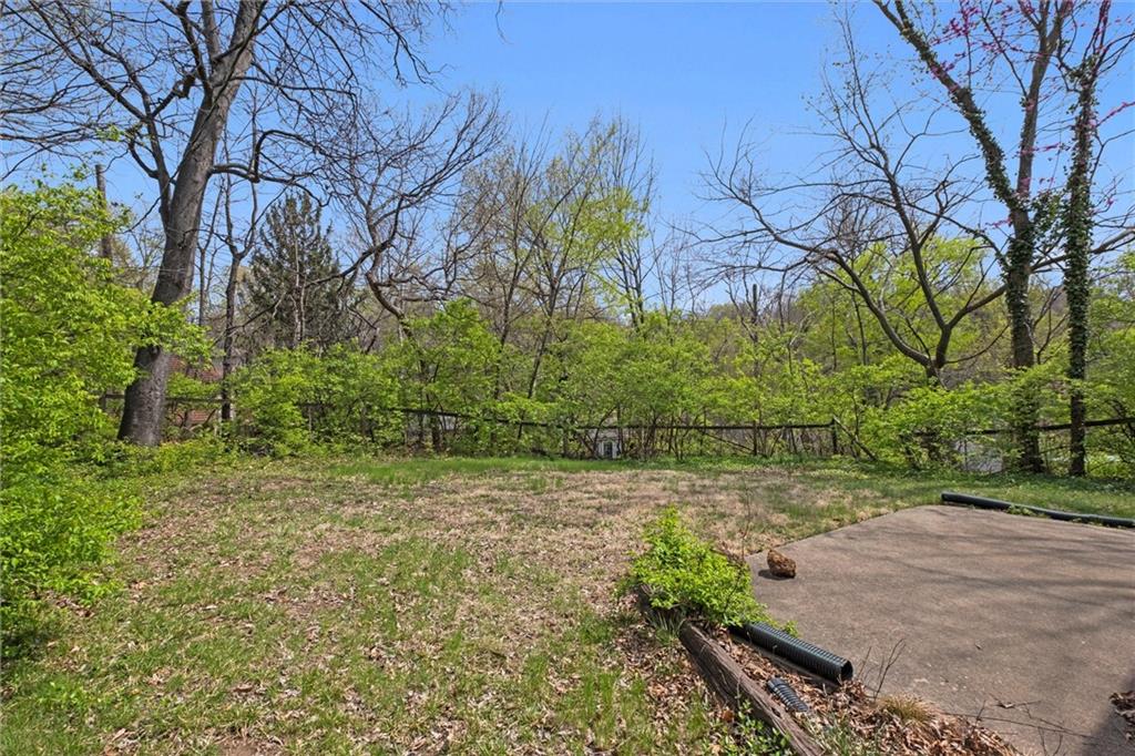 12 NW Greentree Lane