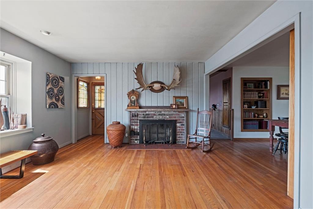 12 NW Greentree Lane