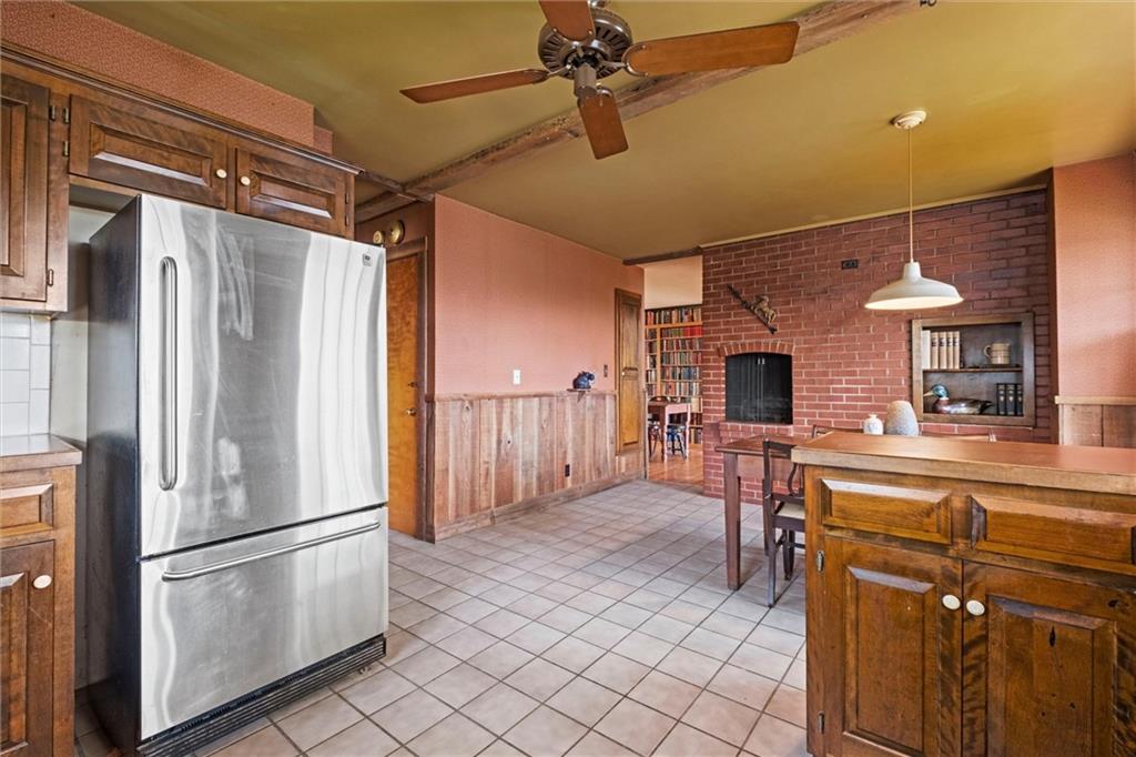 12 NW Greentree Lane