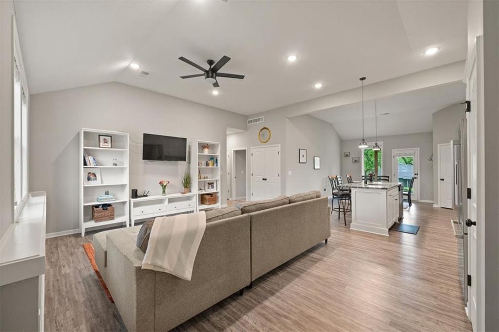 3510 NE Monterey Avenue