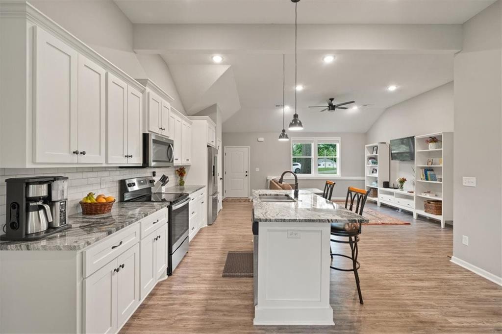 3510 NE Monterey Avenue