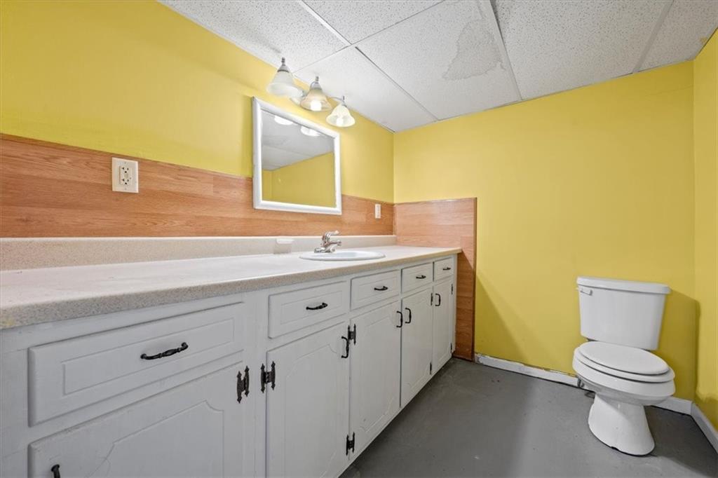 1208 SW Horizon Drive