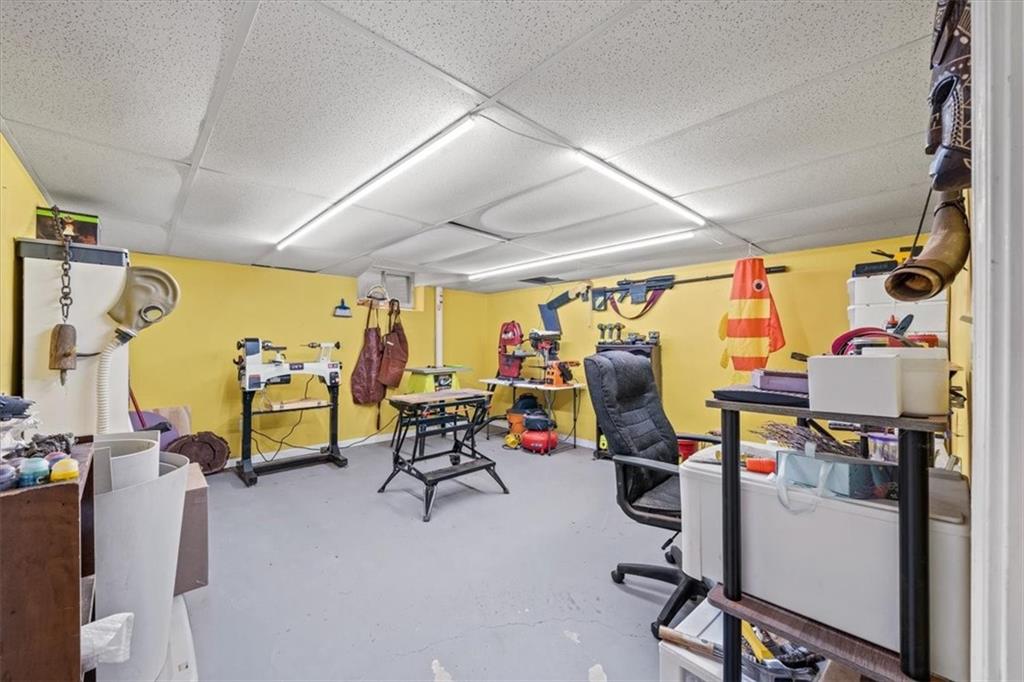 1208 SW Horizon Drive