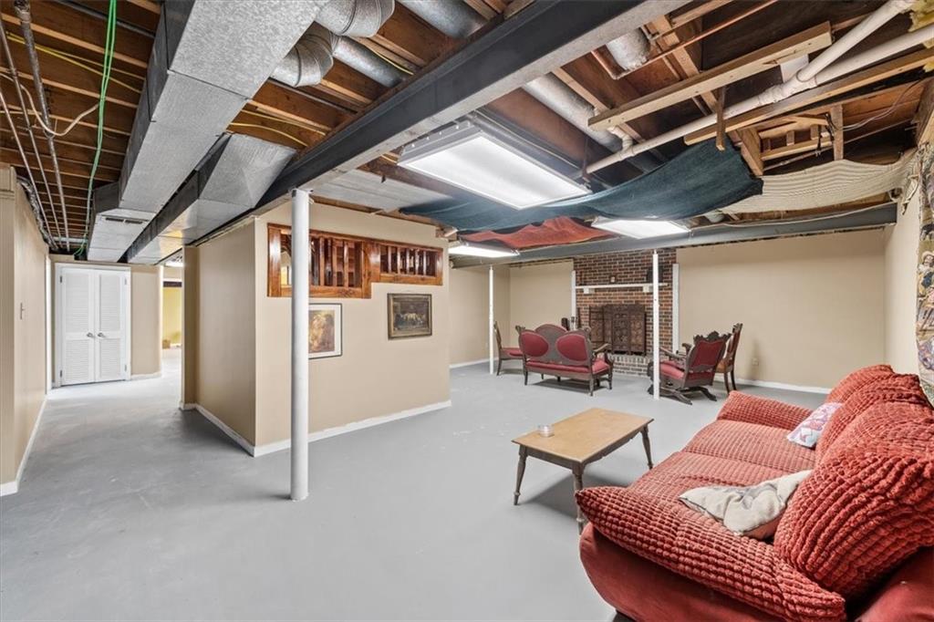 1208 SW Horizon Drive