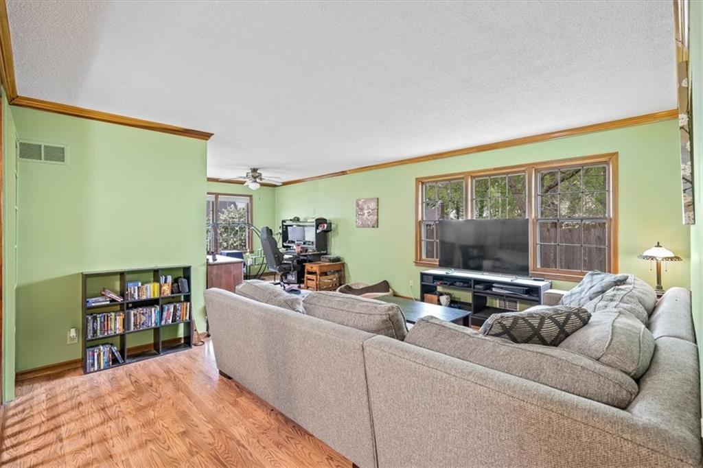 1208 SW Horizon Drive