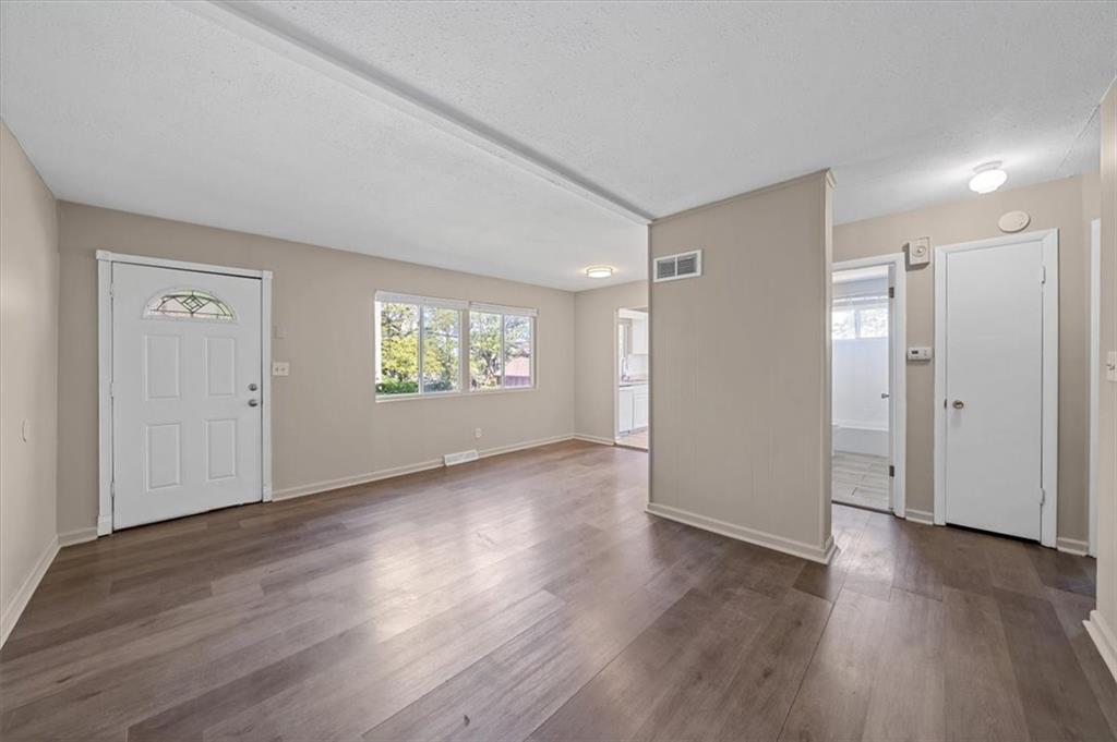 2000 E 48th Street