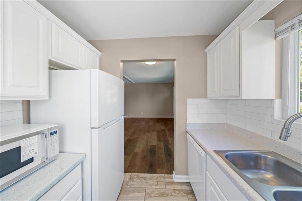 2000 E 48th Street