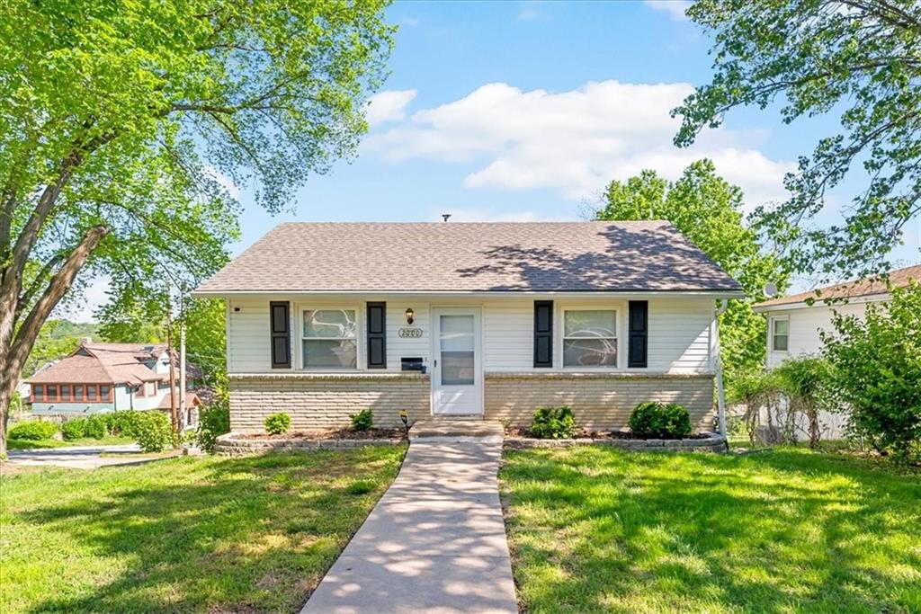 2000 E 48th Street