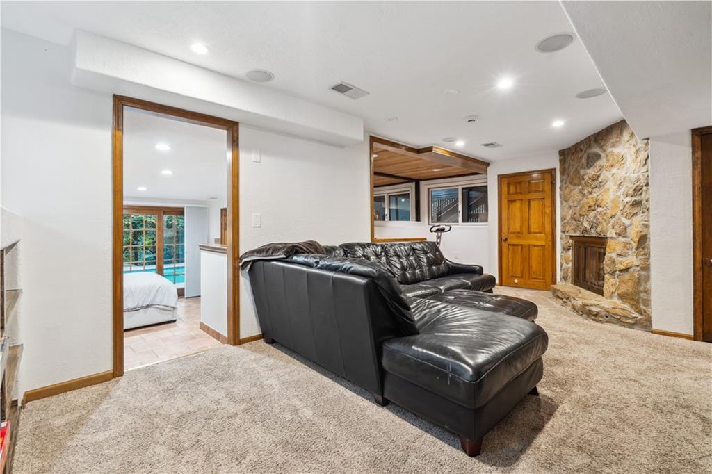 4710 Monrovia Street