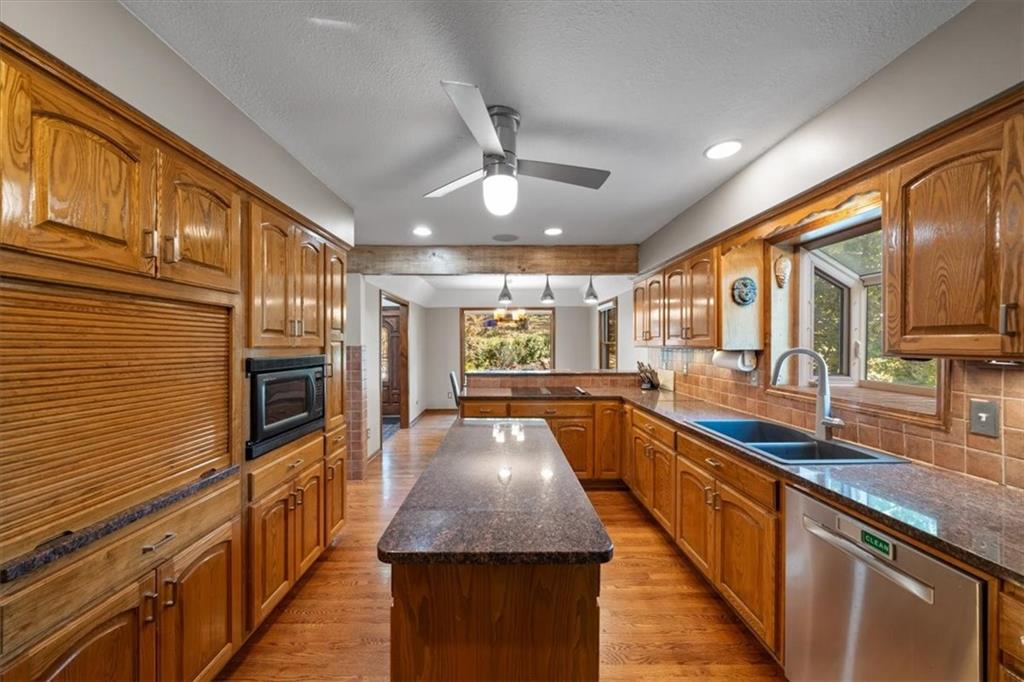 4710 Monrovia Street