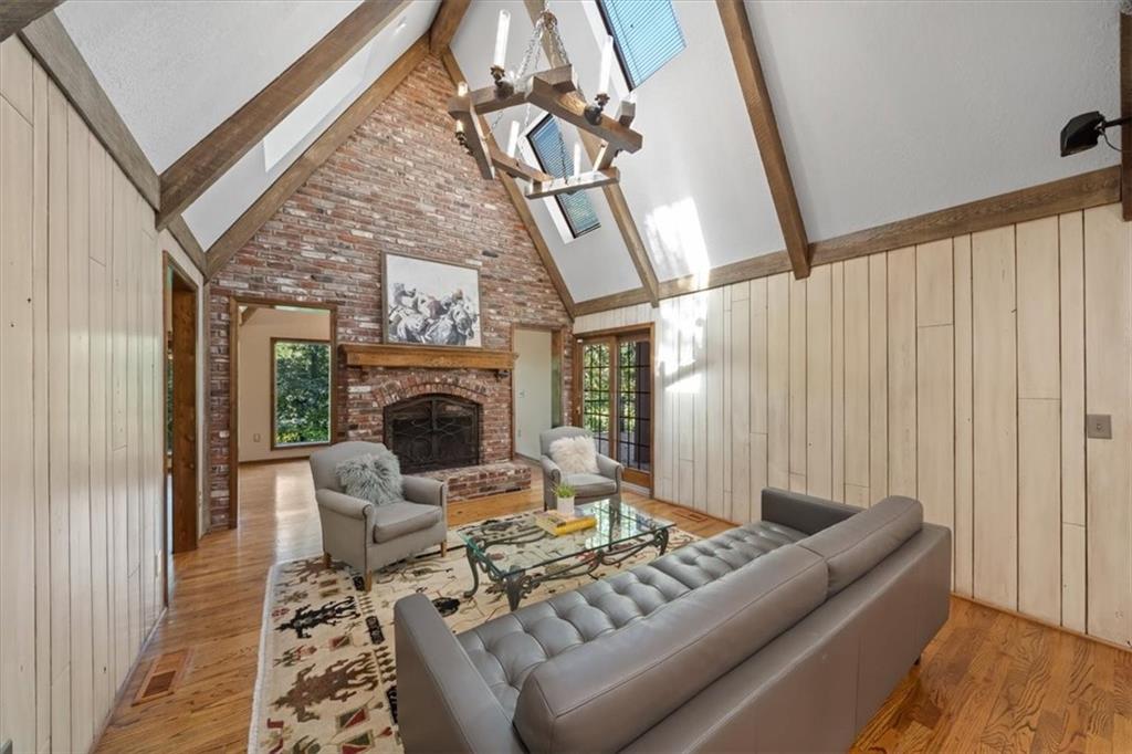 4710 Monrovia Street