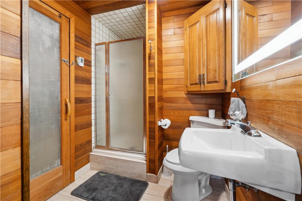 4710 Monrovia Street