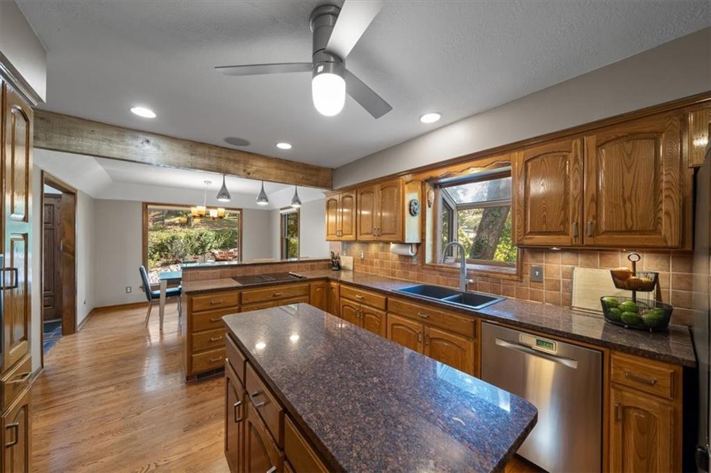 4710 Monrovia Street