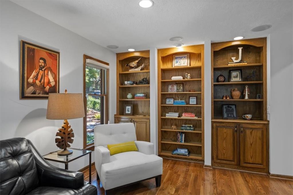 4710 Monrovia Street