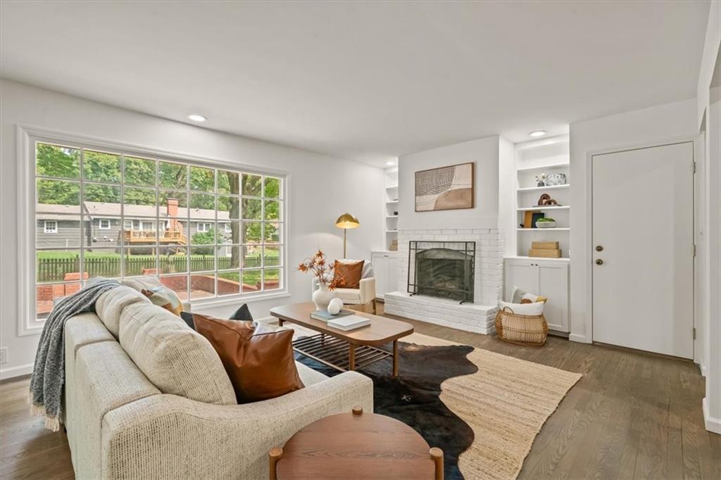8101 Rosewood Drive