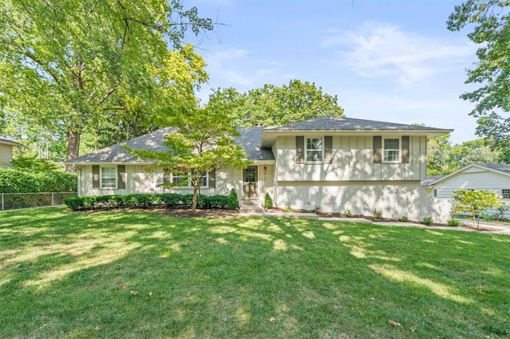8101 Rosewood Drive