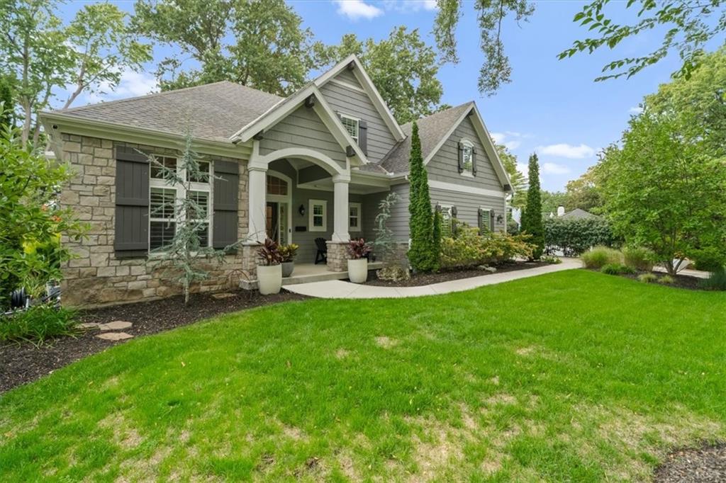 8904 Cherokee Lane