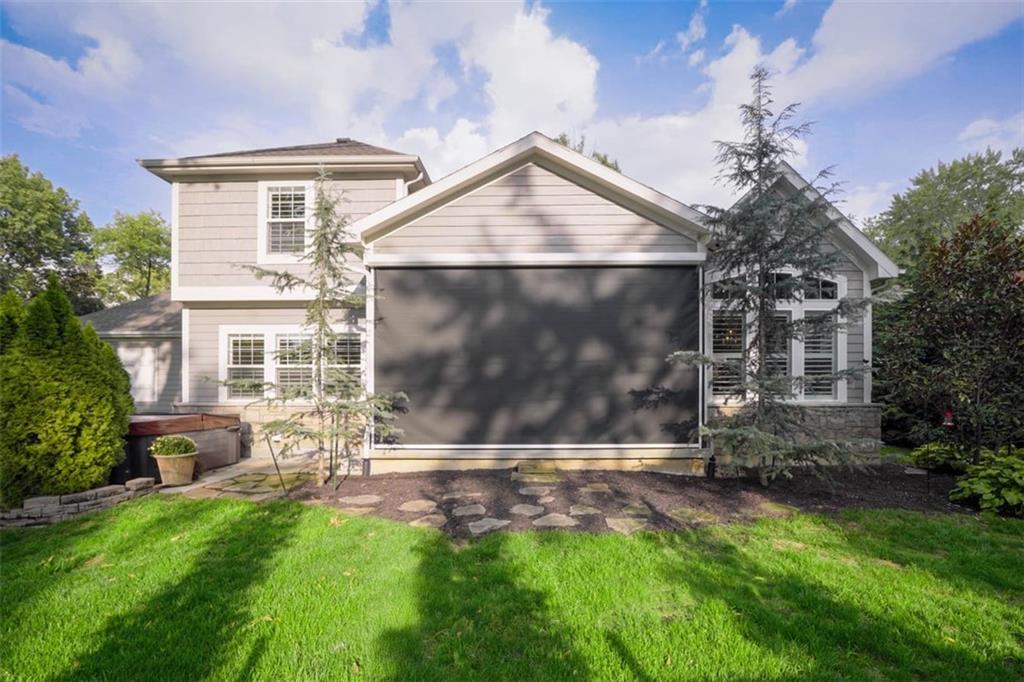8904 Cherokee Lane