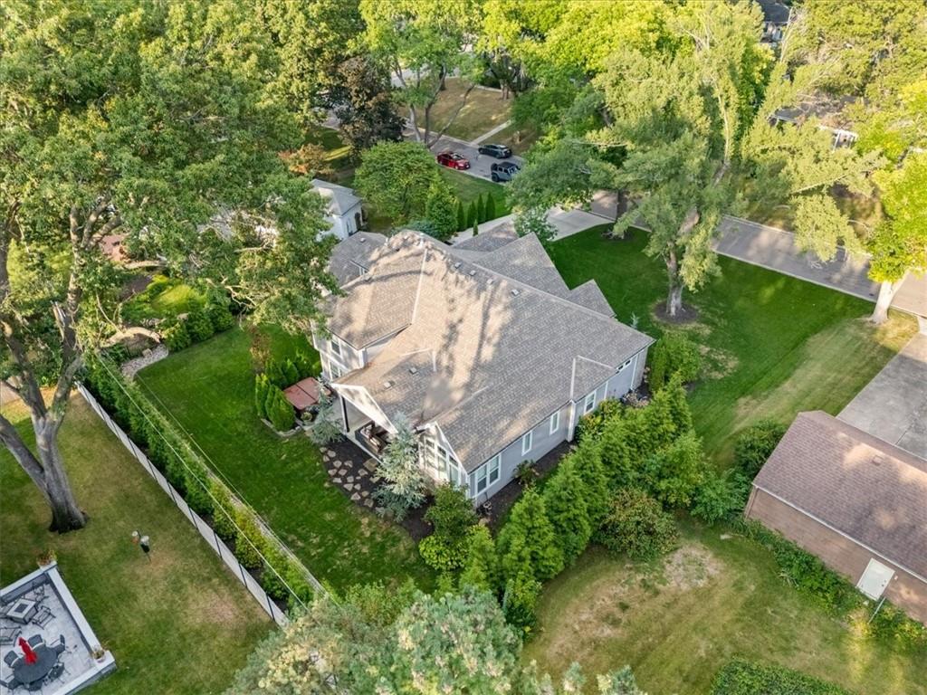 8904 Cherokee Lane