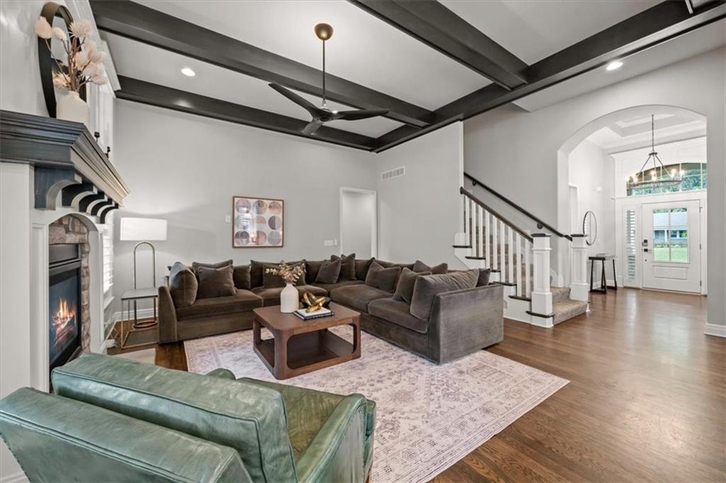 8904 Cherokee Lane