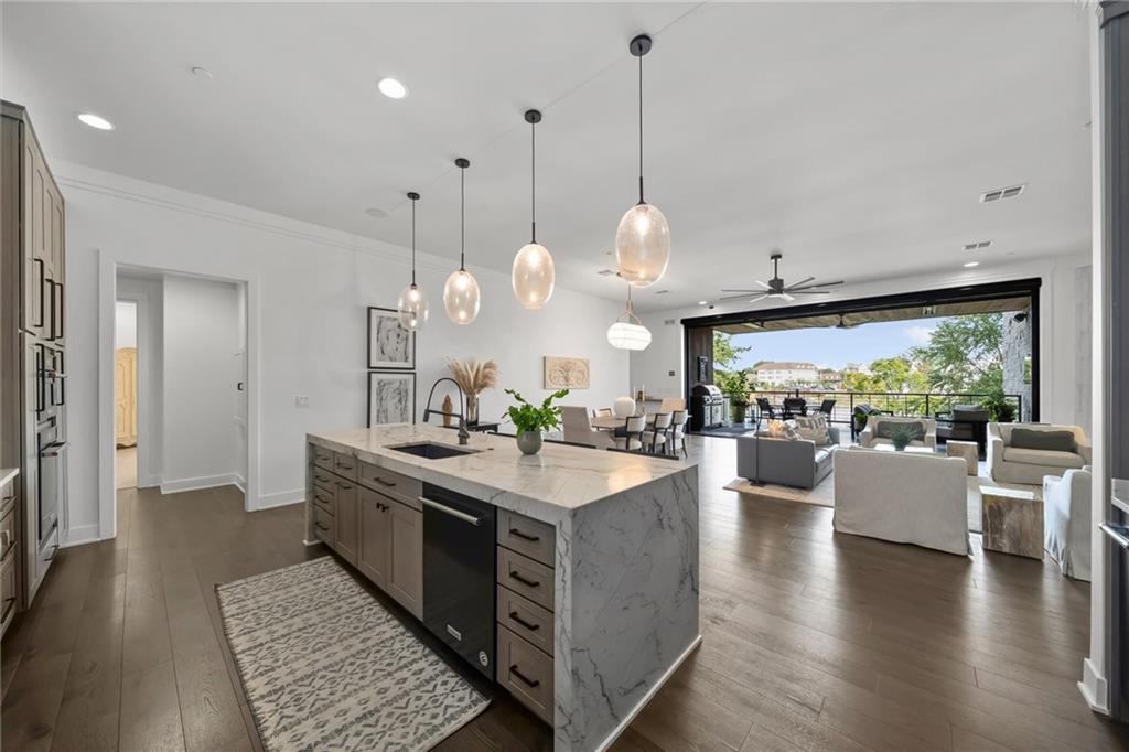 9445 Rosewood Drive Unit: 2A