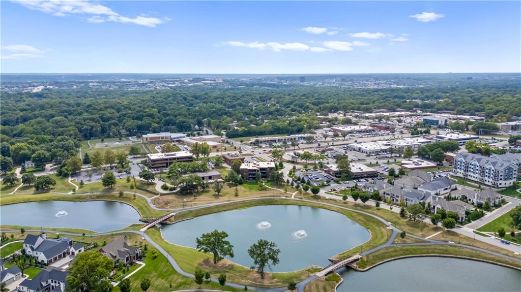 9445 Rosewood Drive Unit: 2A